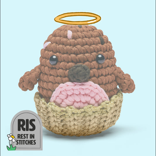 Pierre the Penguin: Sweetie Edition Crochet Kit