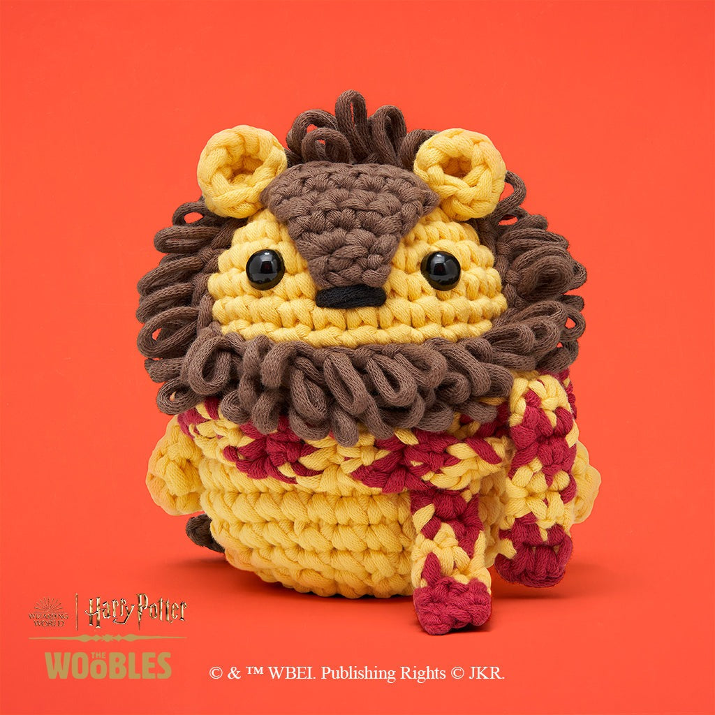 GryffindorTM Lion and Scarf Bundle